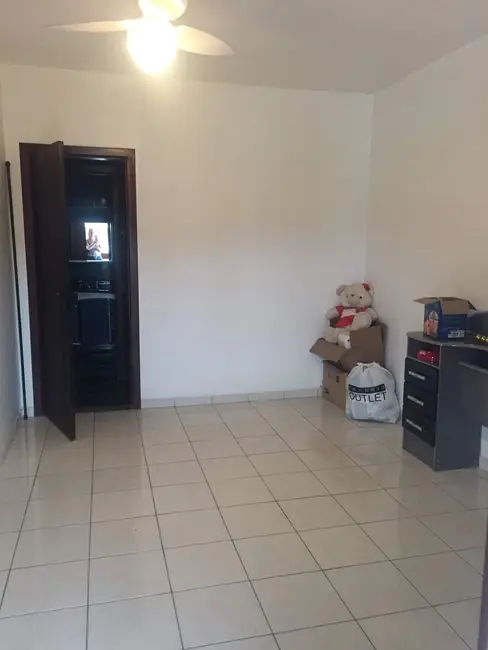 Foto 6 de Casa com 4 quartos à venda, 350m2 em Pindamonhangaba - SP