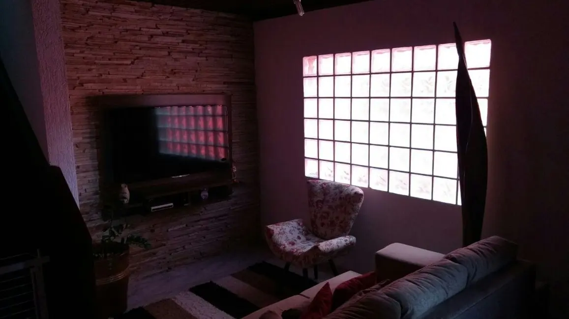 Foto 5 de Casa com 5 quartos à venda, 220m2 em Moreira César, Pindamonhangaba - SP