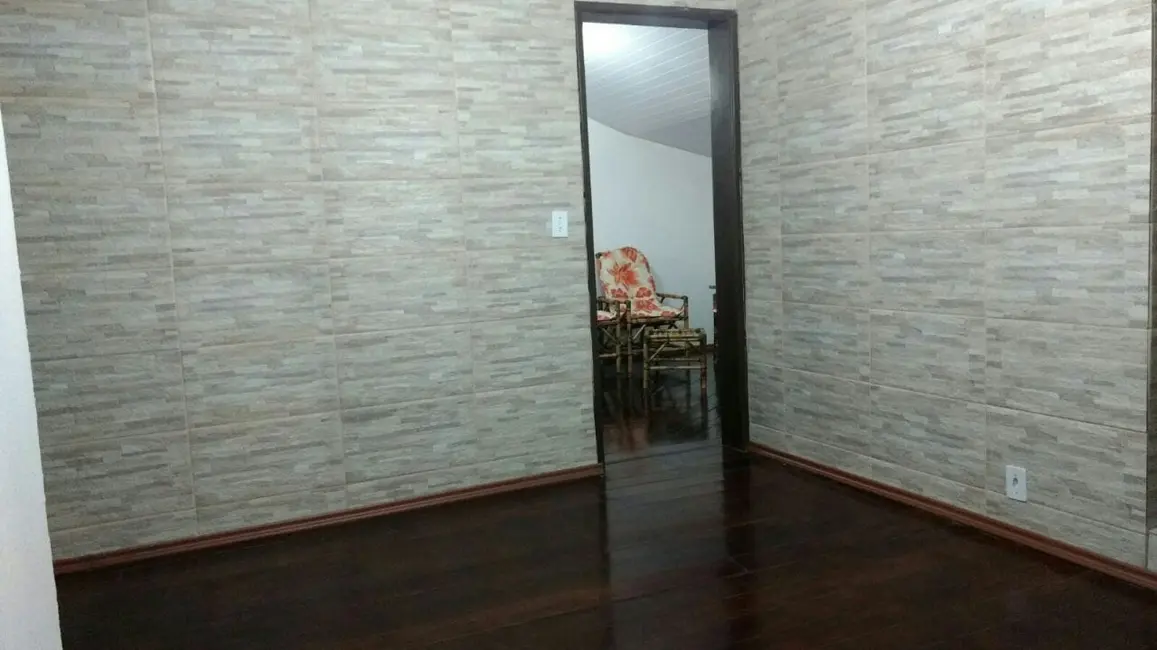 Foto 8 de Casa com 5 quartos à venda, 220m2 em Moreira César, Pindamonhangaba - SP
