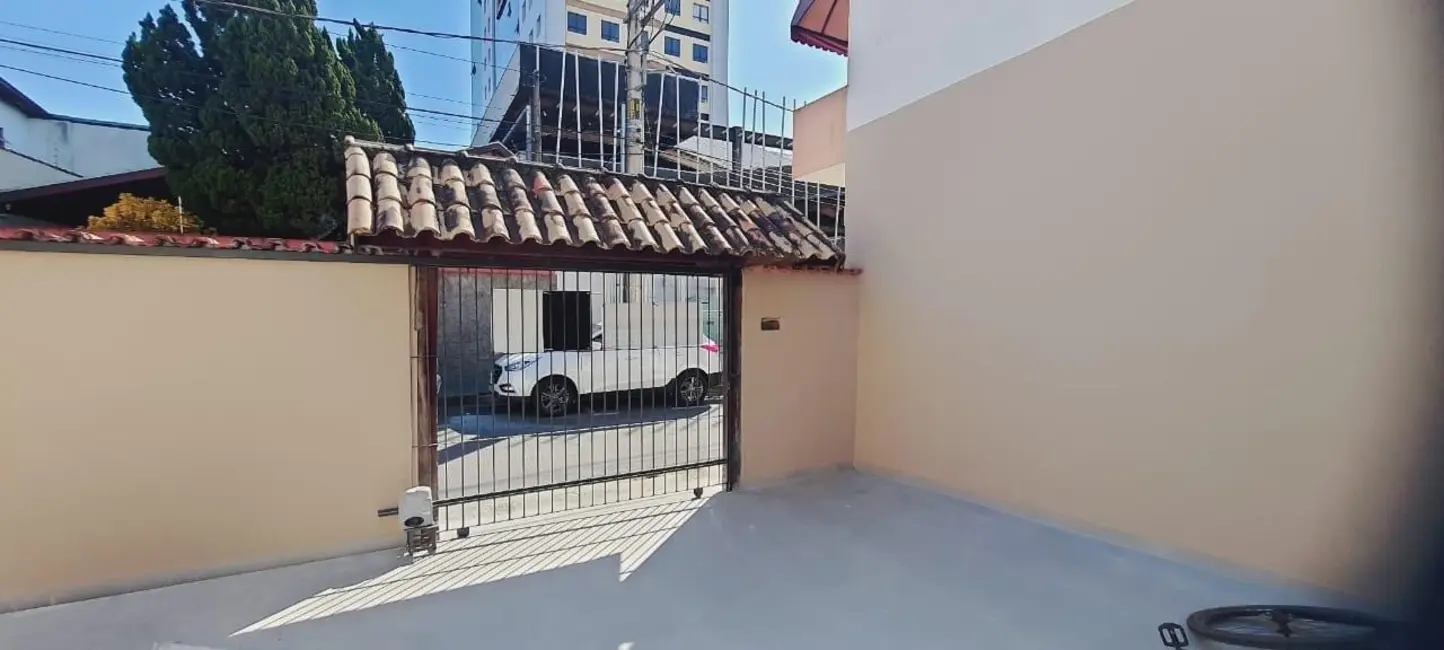 Foto 7 de Casa com 4 quartos à venda, 170m2 em Centro, Pindamonhangaba - SP