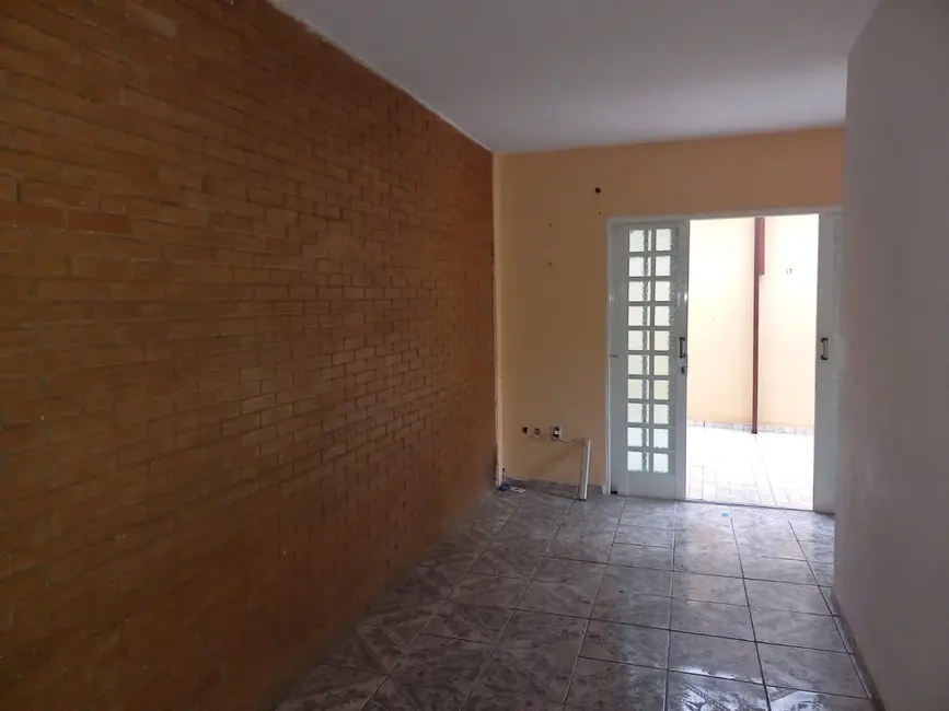 Foto 4 de Casa com 2 quartos à venda, 244m2 em Centro, Tremembe - SP