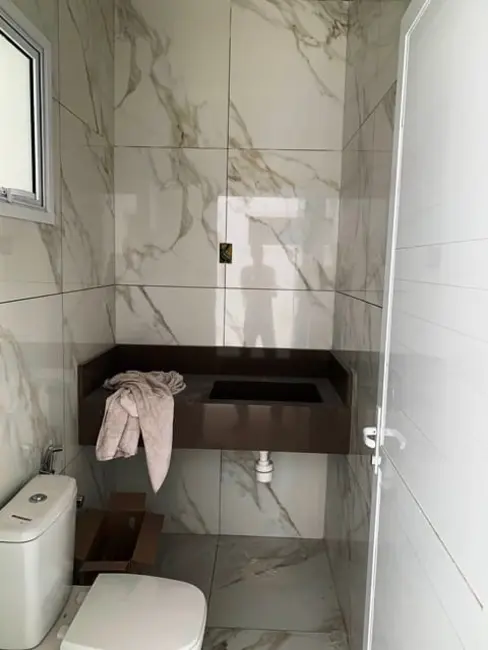 Foto 3 de Casa com 3 quartos à venda, 150m2 em Vila Suiça, Pindamonhangaba - SP