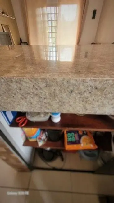 Foto 3 de Casa com 2 quartos à venda e para alugar em Jardim Continental II, Taubate - SP