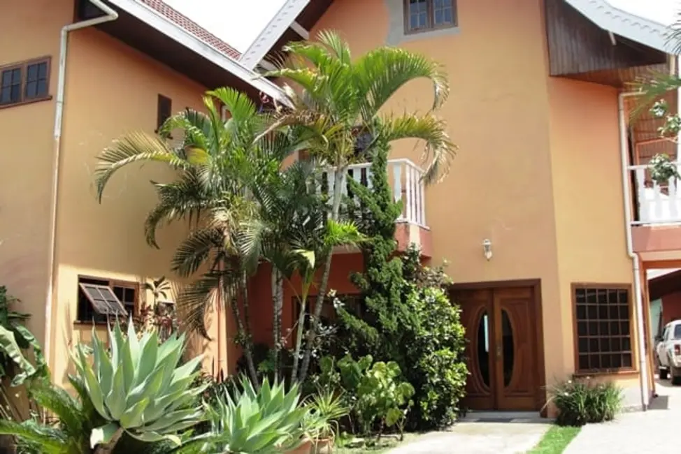 Foto 2 de Sobrado com 4 quartos à venda e para alugar, 274m2 em Jardim Residencial Doutor Lessa, Pindamonhangaba - SP