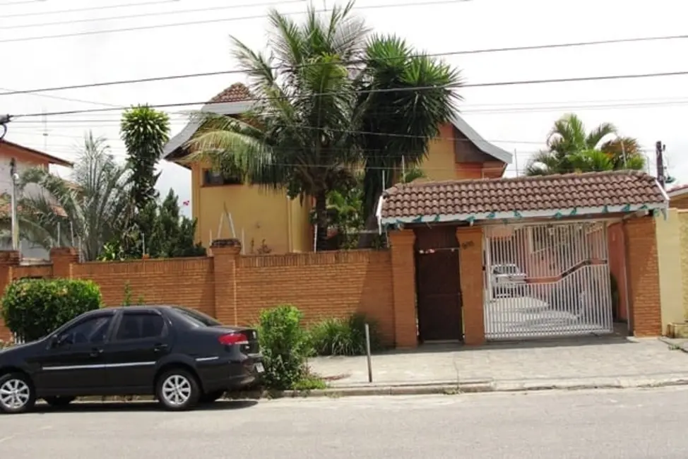 Foto 1 de Sobrado com 4 quartos à venda e para alugar, 274m2 em Jardim Residencial Doutor Lessa, Pindamonhangaba - SP