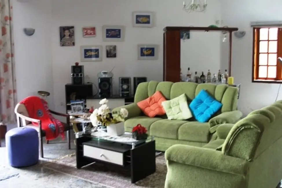 Sobrado com 4 quartos à venda e para alugar, 274m2 em Jardim Residencial Doutor Lessa, Pindamonhangaba - SP - imagem 5 Foto 5 de Sobrado com 4 quartos à venda e para alugar, 274m2 em Jardim Residencial Doutor Lessa, Pindamonhangaba - SP