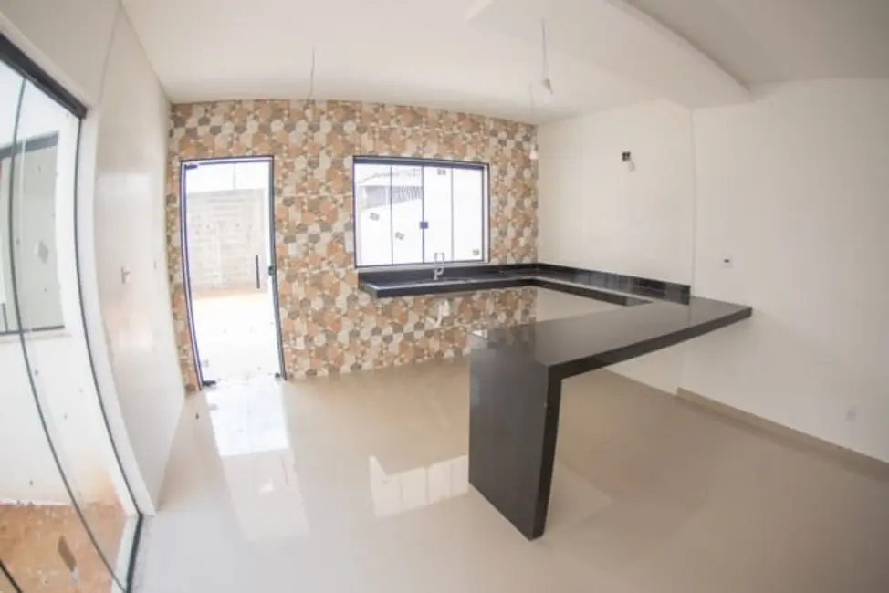 Foto 4 de Sobrado com 3 quartos à venda, 178m2 em Taubate - SP