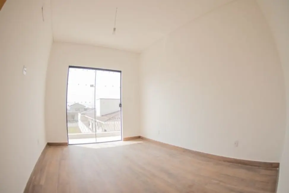 Foto 8 de Sobrado com 3 quartos à venda, 178m2 em Taubate - SP