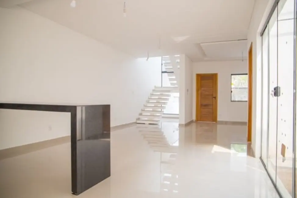 Foto 5 de Sobrado com 3 quartos à venda, 178m2 em Taubate - SP