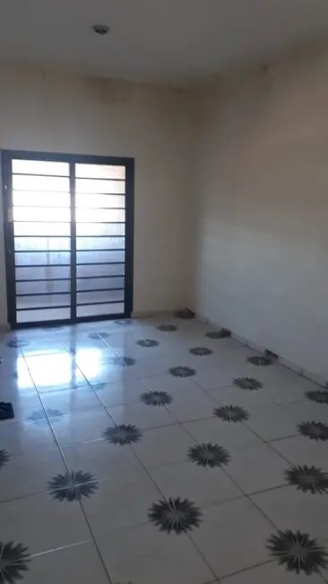 Foto 4 de Casa com 2 quartos à venda, 81m2 em Guaratingueta - SP