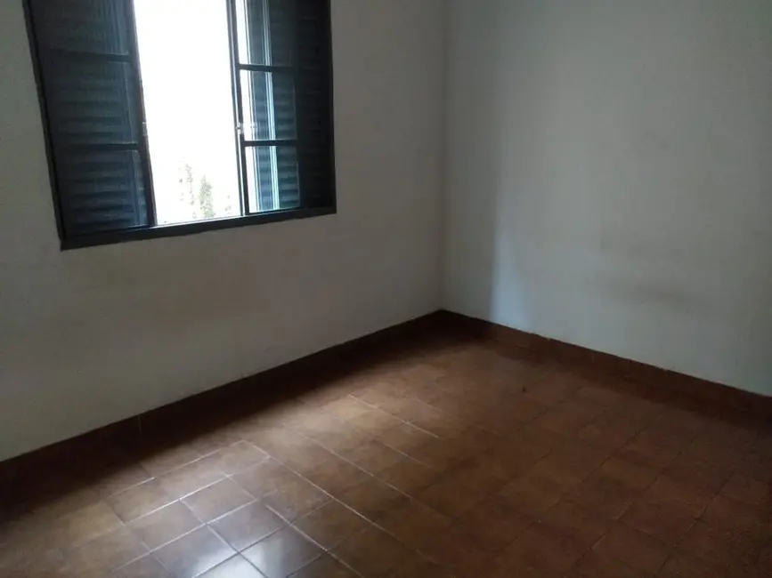 Casa com 3 quartos à venda, 320m2 em Jardim Rosely, Pindamonhangaba - SP - imagem 9 Foto 9 de Casa com 3 quartos à venda, 320m2 em Jardim Rosely, Pindamonhangaba - SP