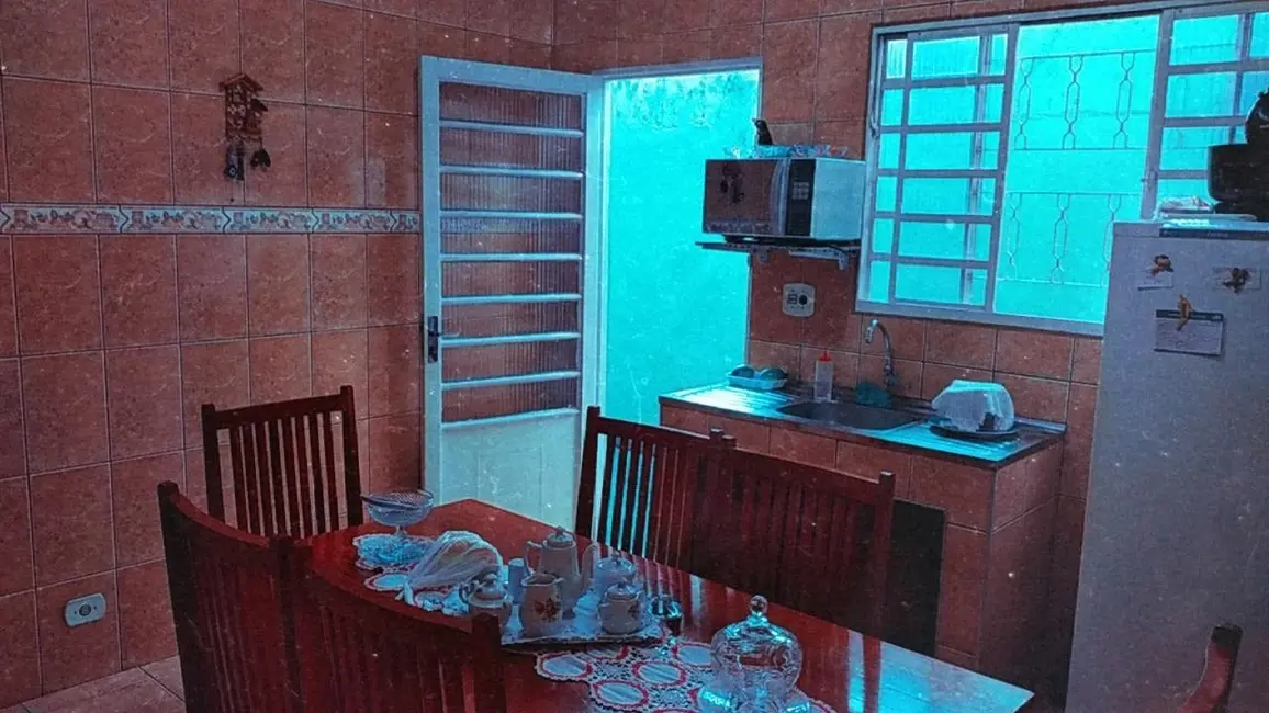 Foto 5 de Casa com 2 quartos à venda, 90m2 em Pindamonhangaba - SP