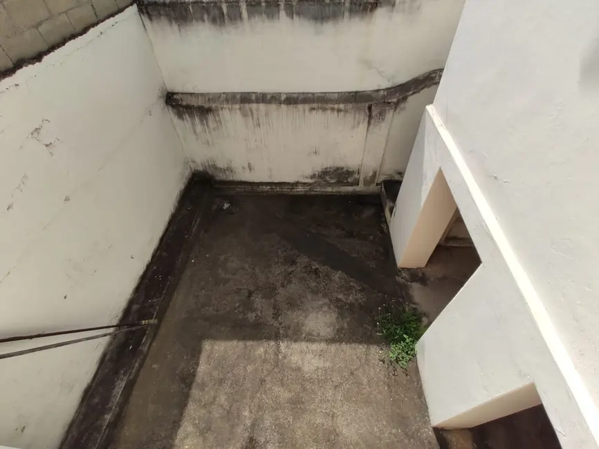 Foto 4 de Casa com 2 quartos à venda, 180m2 em Centro, Taubate - SP