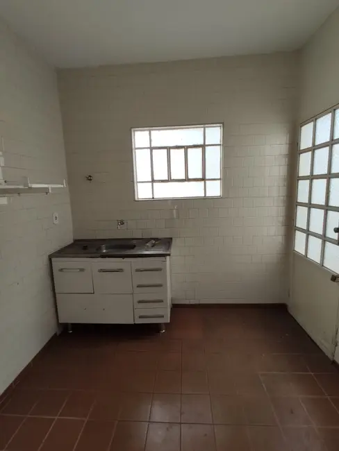 Foto 3 de Casa com 2 quartos à venda, 180m2 em Centro, Taubate - SP