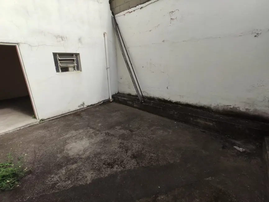 Foto 2 de Casa com 2 quartos à venda, 180m2 em Centro, Taubate - SP