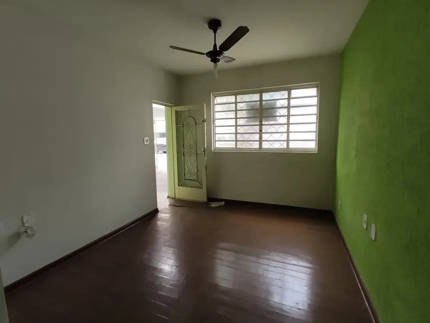 Foto 6 de Casa com 2 quartos à venda, 180m2 em Centro, Taubate - SP