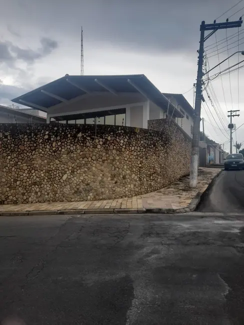 Foto 2 de Casa com 3 quartos à venda em Centro, Pindamonhangaba - SP