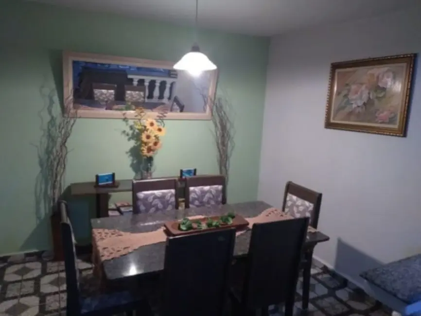 Casa com 3 quartos à venda, 210m2 em Bela Vista, Pindamonhangaba - SP - imagem 3 Foto 3 de Casa com 3 quartos à venda, 210m2 em Bela Vista, Pindamonhangaba - SP