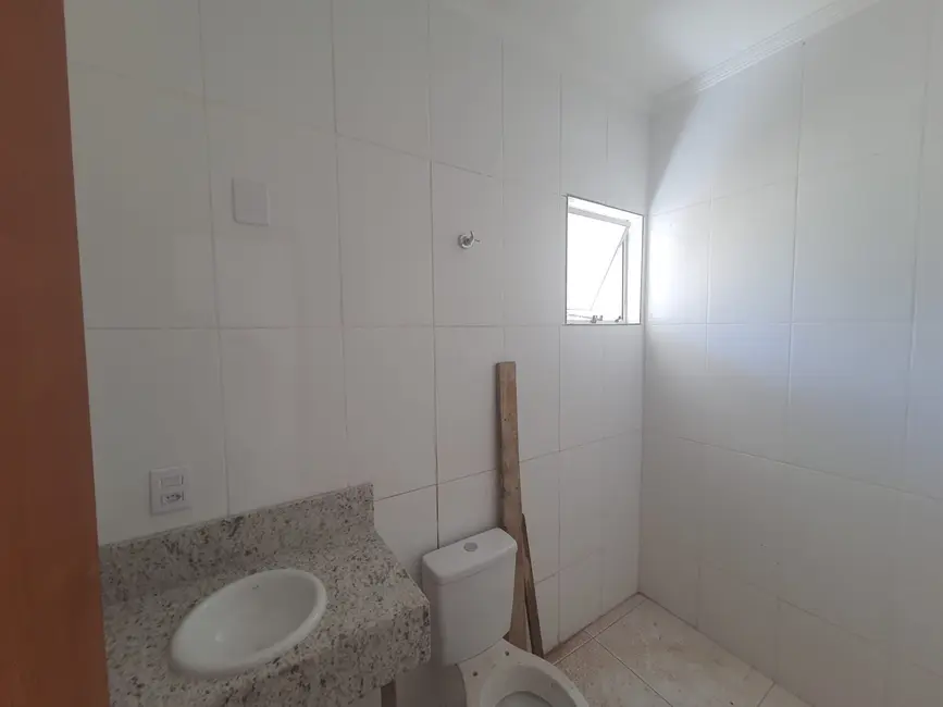 Foto 8 de Casa com 2 quartos à venda, 66m2 em Residencial Estoril, Taubate - SP