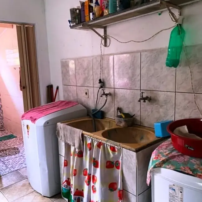 Foto 6 de Casa com 3 quartos à venda, 152m2 em Parque São Domingos, Pindamonhangaba - SP