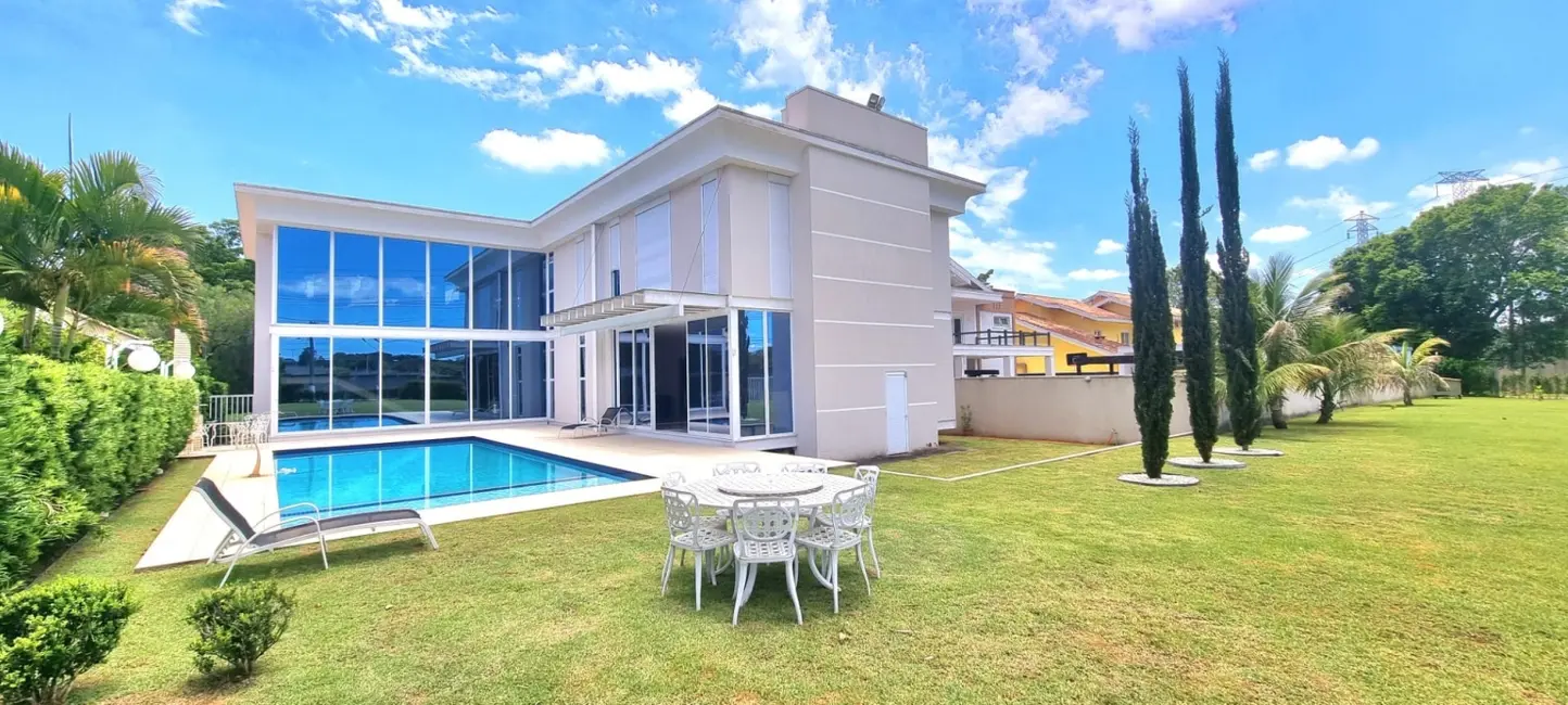 Foto 2 de Sobrado com 4 quartos à venda, 780m2 em Nossa Senhora do Perpétuo Socorro, Pindamonhangaba - SP