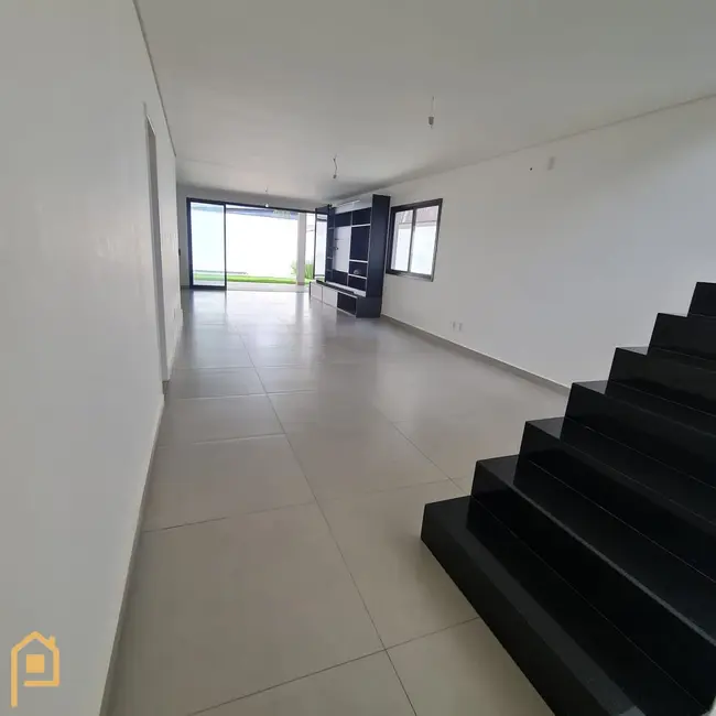 Foto 4 de Casa de Condomínio com 3 quartos à venda, 242m2 em Taubate - SP