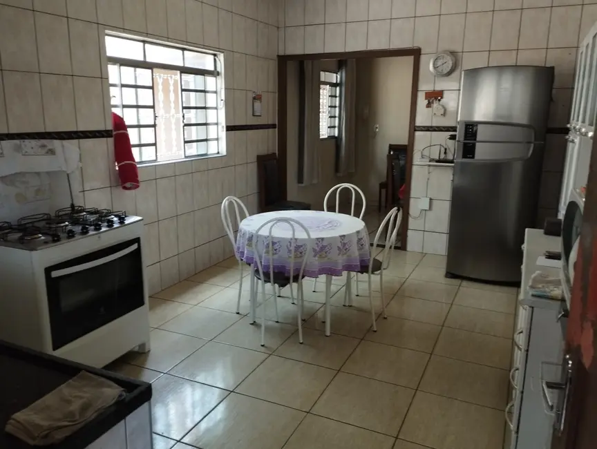 Foto 6 de Casa com 5 quartos à venda, 235m2 em Cidade Nova, Pindamonhangaba - SP