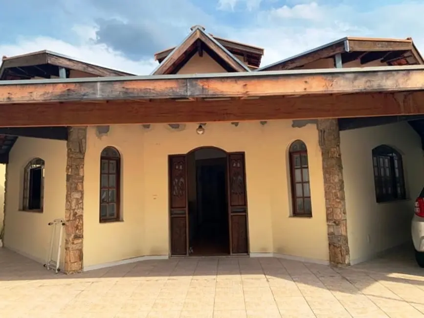 Foto 2 de Casa com 3 quartos à venda, 370m2 em Jardim Residencial Doutor Lessa, Pindamonhangaba - SP