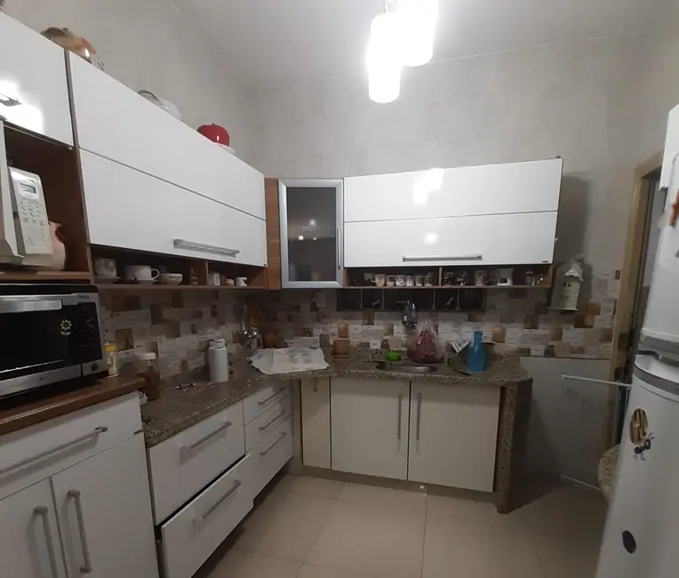 Foto 7 de Casa com 3 quartos à venda, 250m2 em Loteamento Residencial Andrade, Pindamonhangaba - SP