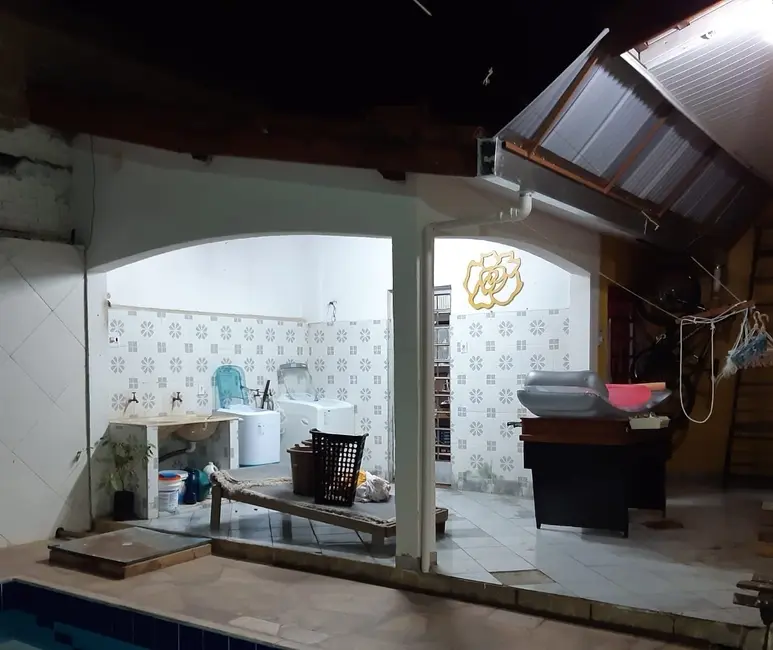 Foto 9 de Casa com 3 quartos à venda, 250m2 em Loteamento Residencial Andrade, Pindamonhangaba - SP