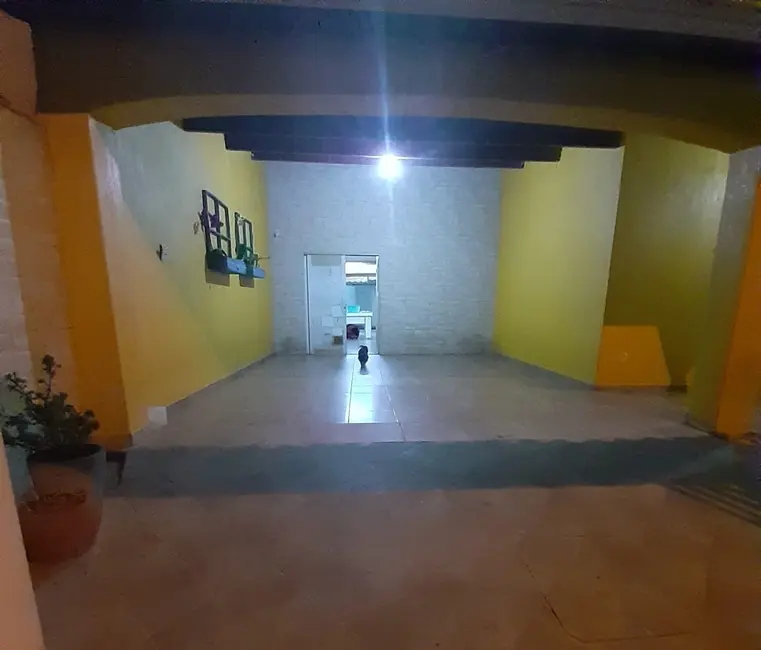 Foto 2 de Casa com 3 quartos à venda, 250m2 em Loteamento Residencial Andrade, Pindamonhangaba - SP