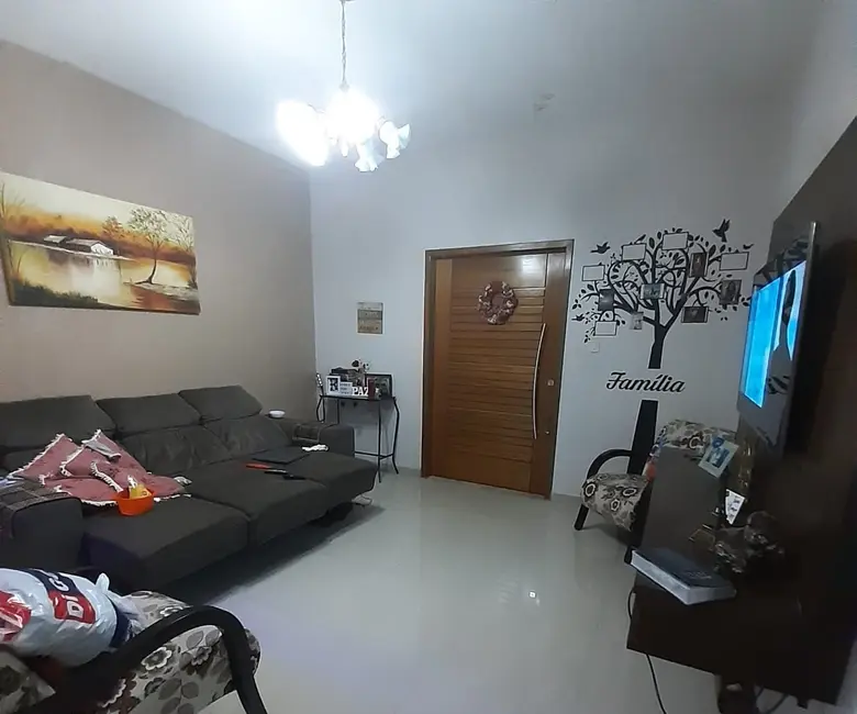 Foto 4 de Casa com 3 quartos à venda, 250m2 em Loteamento Residencial Andrade, Pindamonhangaba - SP