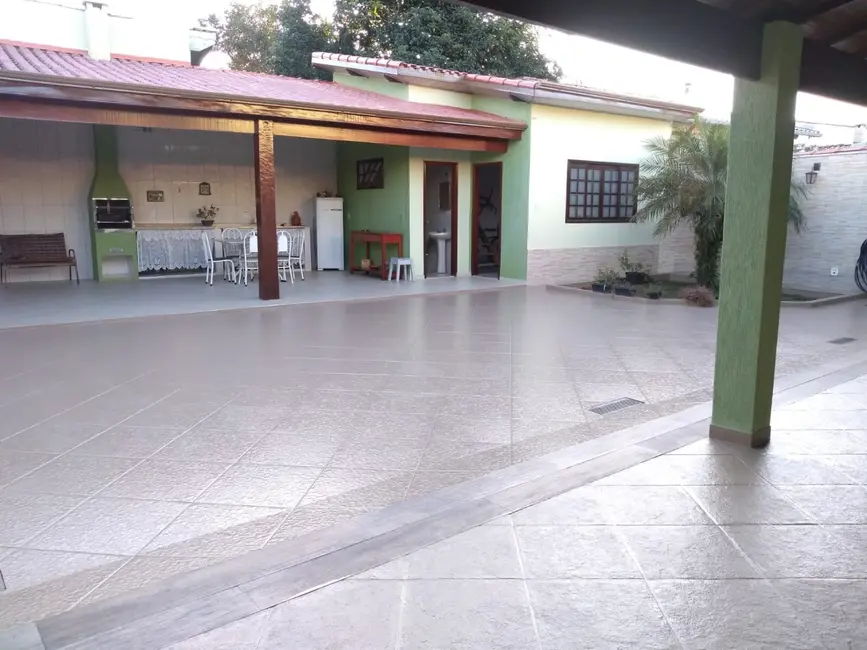 Foto 1 de Casa de Condomínio com 3 quartos à venda, 240m2 em Cooperi, Guaratingueta - SP