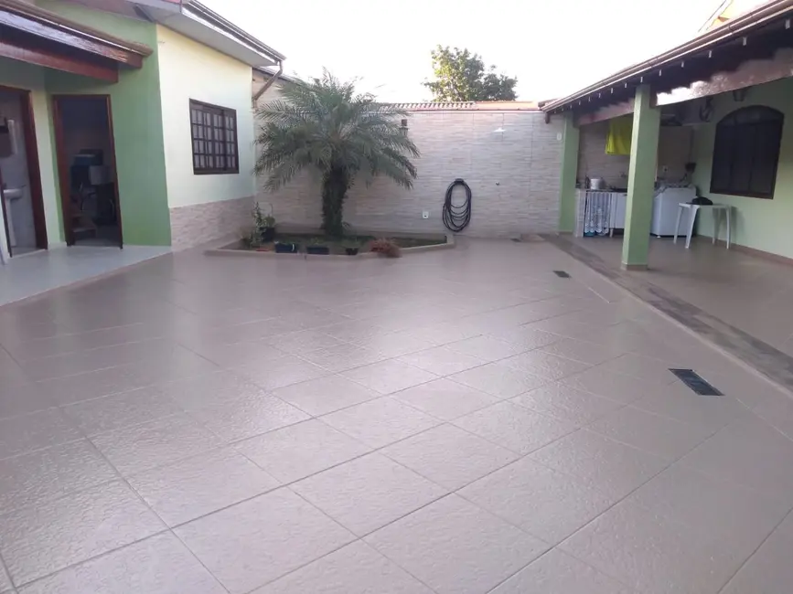 Foto 2 de Casa de Condomínio com 3 quartos à venda, 240m2 em Cooperi, Guaratingueta - SP