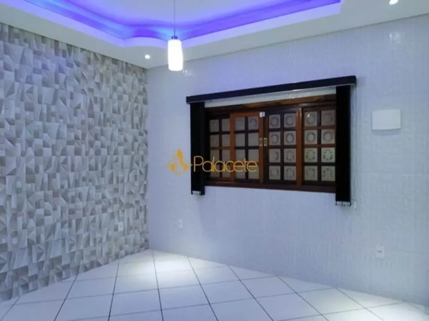 Foto 6 de Casa com 2 quartos à venda, 100m2 em Mombaça, Pindamonhangaba - SP