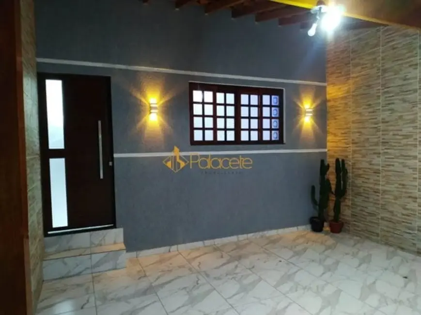 Foto 2 de Casa com 2 quartos à venda, 100m2 em Mombaça, Pindamonhangaba - SP