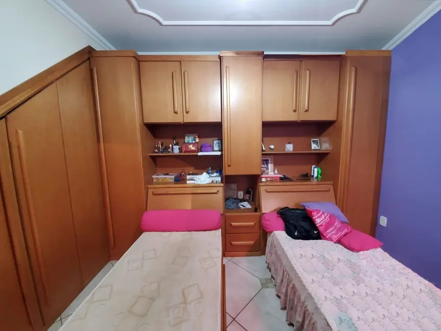 Foto 6 de Casa de Condomínio com 2 quartos à venda, 135m2 em Parque São Cristóvão, Taubate - SP