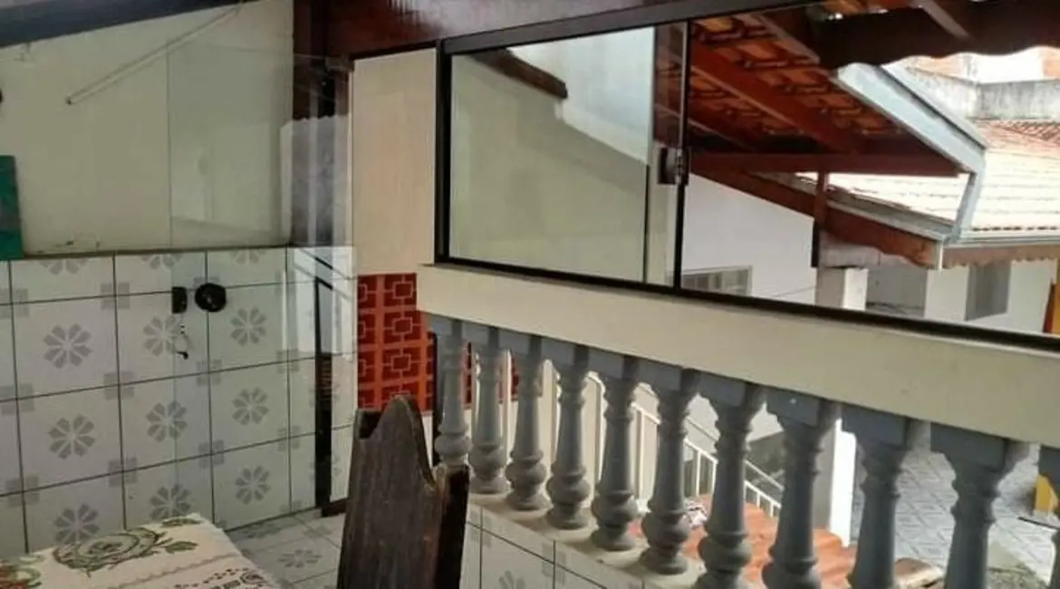 Foto 9 de Casa com 3 quartos à venda, 207m2 em Pindamonhangaba - SP