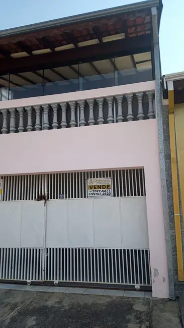 Foto 1 de Casa com 3 quartos à venda, 207m2 em Pindamonhangaba - SP