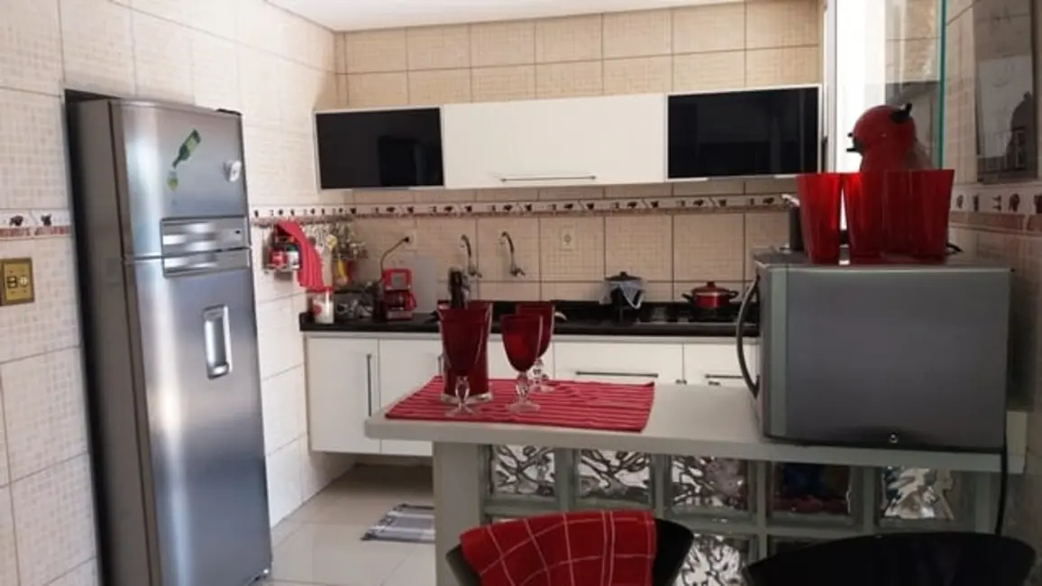 Foto 8 de Sobrado com 3 quartos à venda, 150m2 em Santana, Pindamonhangaba - SP