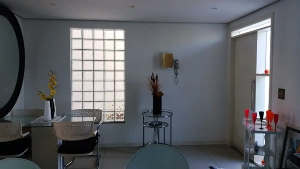 Foto 2 de Sobrado com 3 quartos à venda, 150m2 em Santana, Pindamonhangaba - SP