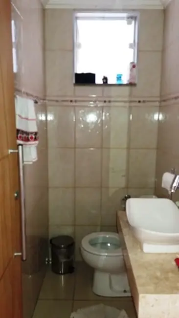 Foto 5 de Sobrado com 3 quartos à venda, 150m2 em Santana, Pindamonhangaba - SP