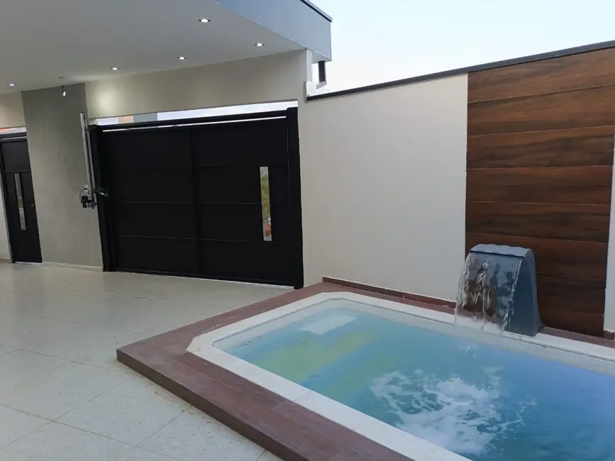 Foto 2 de Casa com 2 quartos à venda, 75m2 em Pindamonhangaba - SP