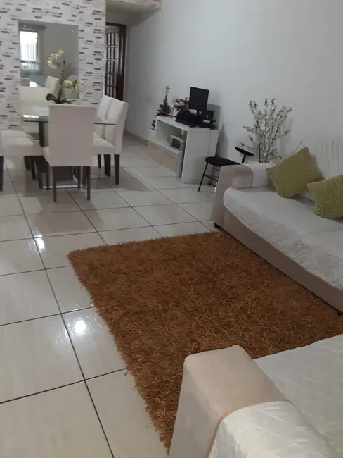 Foto 9 de Casa com 4 quartos à venda em Conjunto Residencial Araretama, Pindamonhangaba - SP