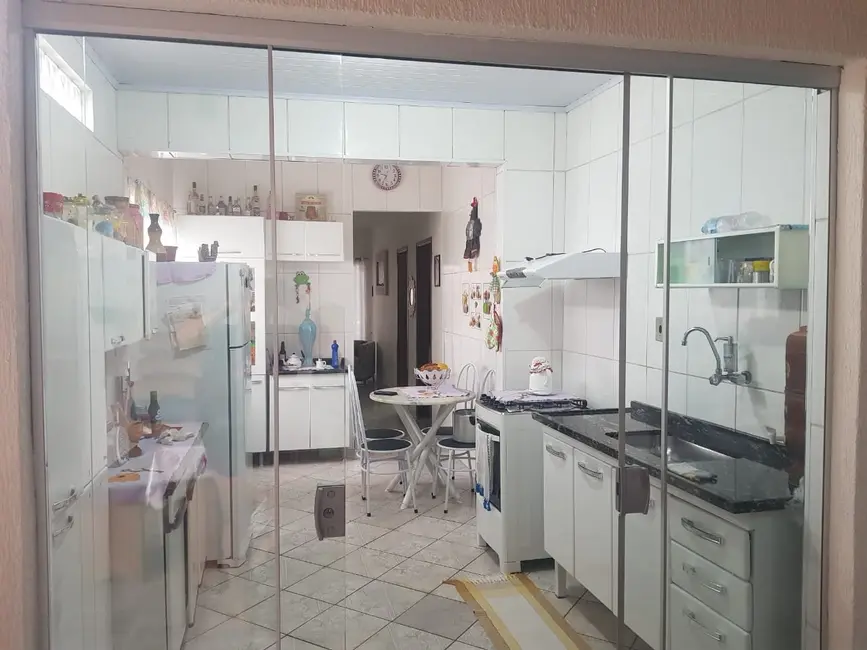 Foto 8 de Casa com 2 quartos à venda, 109m2 em Pindamonhangaba - SP