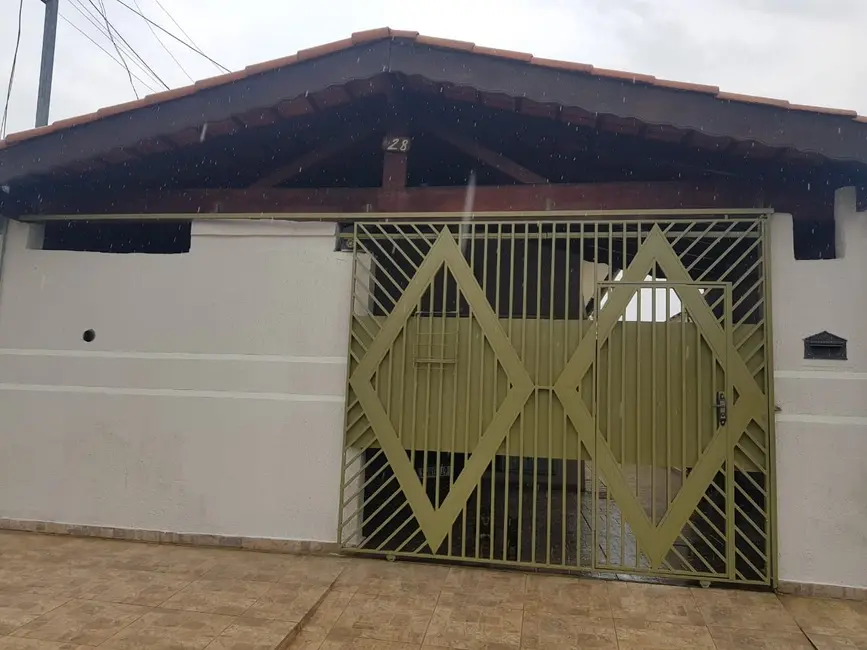Foto 1 de Casa com 2 quartos à venda, 109m2 em Pindamonhangaba - SP