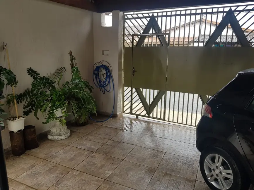 Foto 4 de Casa com 2 quartos à venda, 109m2 em Pindamonhangaba - SP