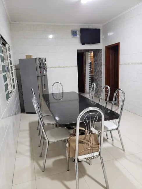 Foto 4 de Sobrado com 4 quartos à venda, 160m2 em Roseira - SP