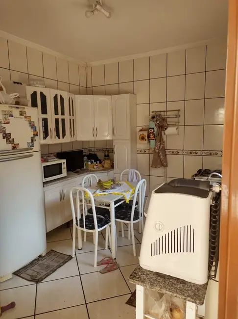 Foto 6 de Casa com 2 quartos à venda, 210m2 em Cidade Industrial, Lorena - SP