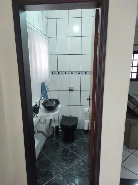 Foto 4 de Casa com 2 quartos à venda, 210m2 em Cidade Industrial, Lorena - SP